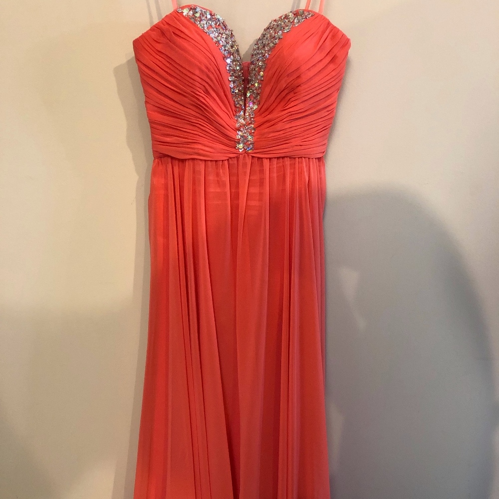 Prom Dress - Picture 3 of 7